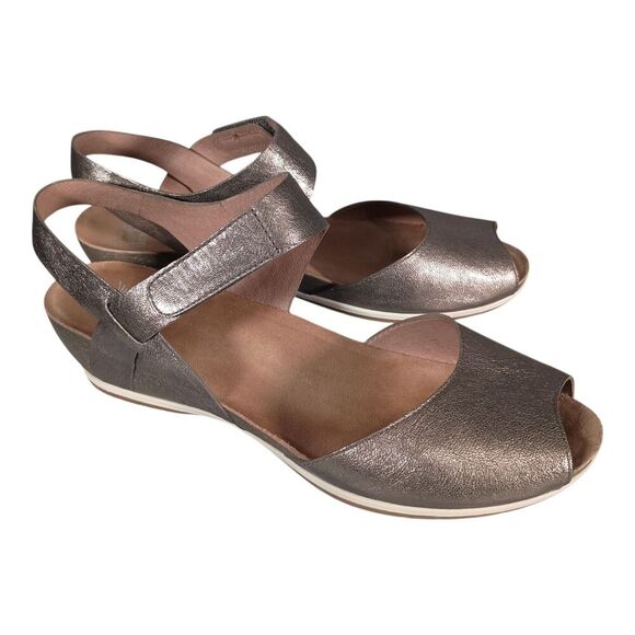 Dansko Vera Sandal Pewter Metalic Leather Open Toe Ankle Strap 42/US 11.5 - 12 - Picture 1 of 10